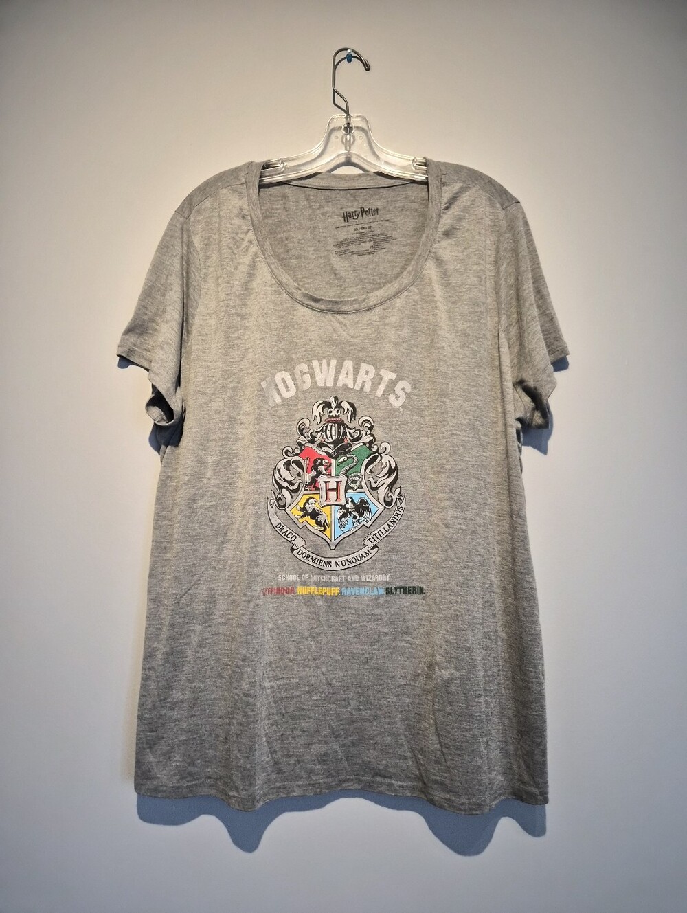 Harry Potter Hogwarts School House Crest Grey Graphic T-Shirt | Size XXXL